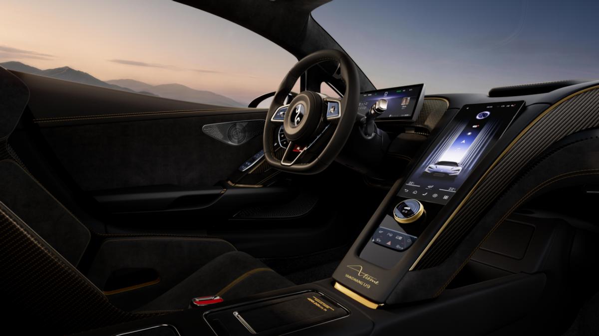 仰望U9X量产高定与U8L鼎藏版北京车展全球首秀