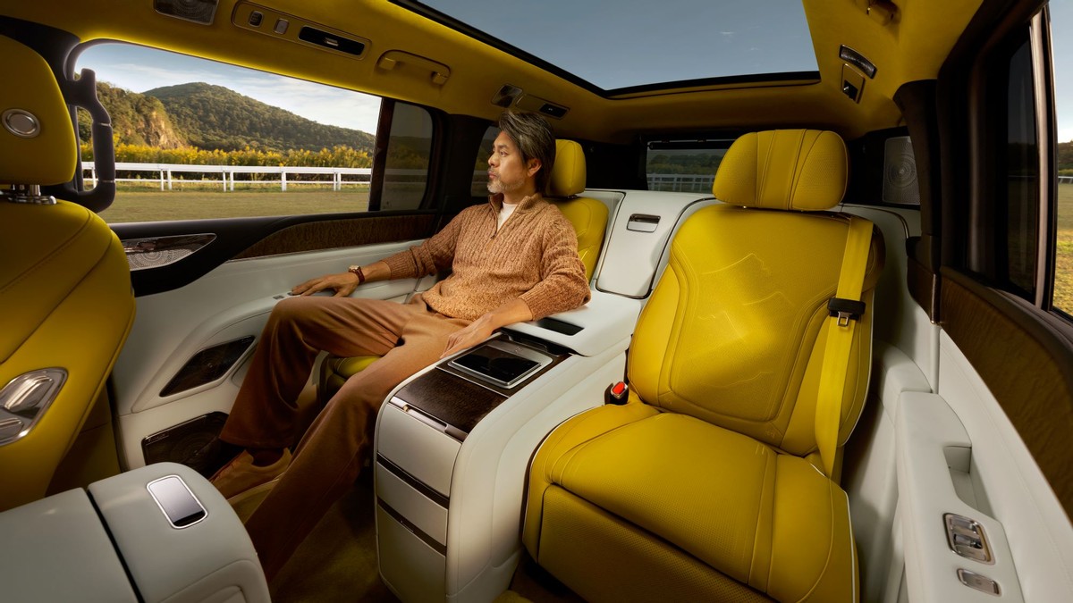 仰望U9X量产高定与U8L鼎藏版北京车展全球首秀