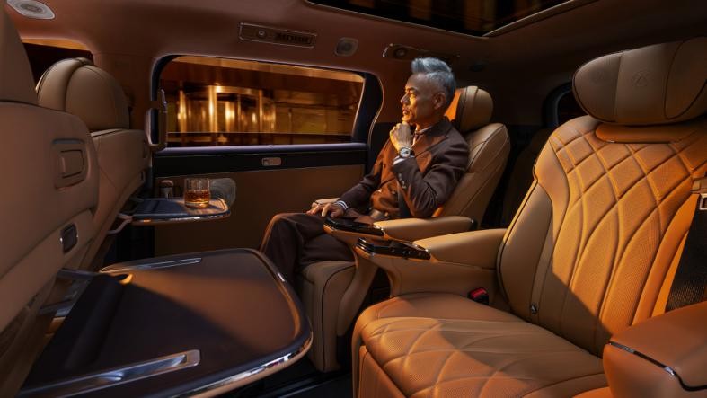 第二代腾势D9带来九大新迭代，上市价35.98万元起