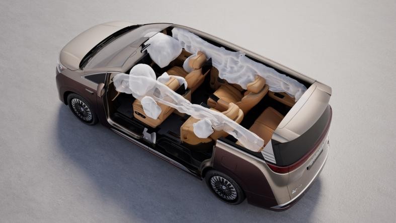 第二代腾势D9带来九大新迭代，上市价35.98万元起